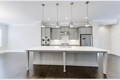 4304 Walsh Drive, Dunwoody, GA 30338 - Photo 9