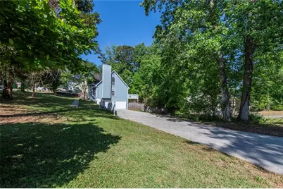 5995 Megcole Way SW, Mableton, GA 30126 - Photo 9