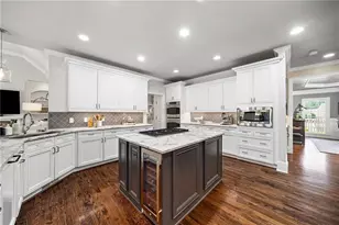 240 Pembrook Pl, Roswell, GA 30075 - Photo 19
