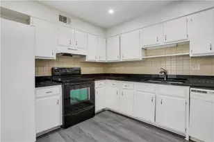 6308 E Windsor Ln, Norcross, GA 30093 - Photo 9