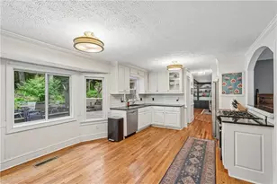 3743 Sawanee Dr, Marietta, GA 30062 - Photo 9