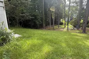 1920 Foxcroft Ct, Marietta, GA 30008 - Photo 3