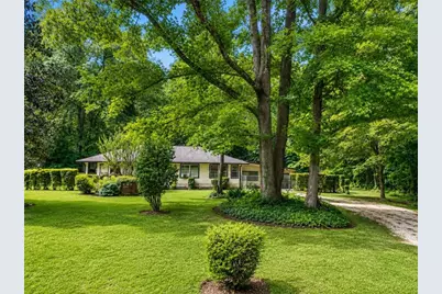 172 Raymond Carson, Newnan, GA 30265 - Photo 3