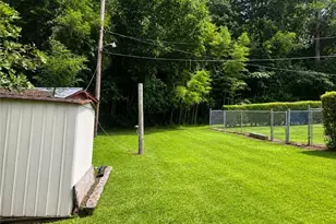 172 Raymond Carson, Newnan, GA 30265 - Photo 5