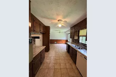 3827 Sherwood Drive, Douglasville, GA 30135 - Photo 3