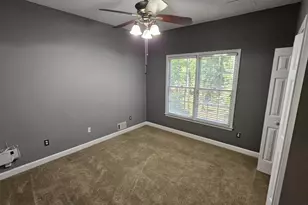 1381 Providence Dr, Lawrenceville, GA 30044 - Photo 9