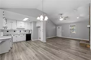 1526 Haynes Ct, Grayson, GA 30017 - Photo 11
