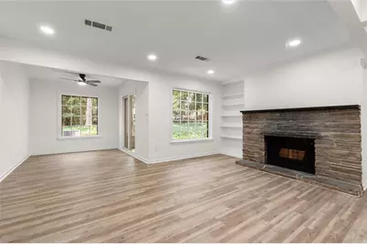4147 N Gloucester Place, Atlanta, GA 30341 - Photo 9