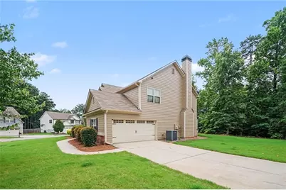 611 Little Bluestem Trail, Hoschton, GA 30548 - Photo 5