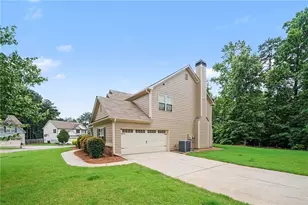 611 Little Bluestem Trl, Hoschton, GA 30548 - Photo 5