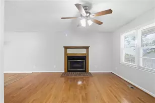 2333 Donnie Lee Dr, Gainesville, GA 30506 - Photo 9