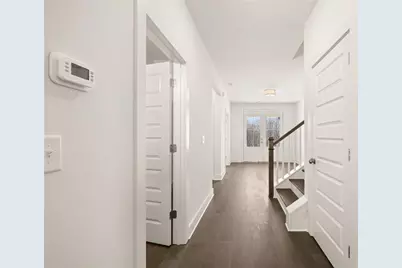 8320 Creekside Overlook Drive, Gainesville, GA 30506 - Photo 11