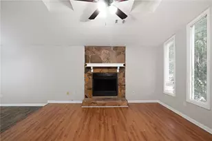 1424 Brookcrest St, Lawrenceville, GA 30044 - Photo 9
