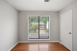 1424 Brookcrest St, Lawrenceville, GA 30044 - Photo 17