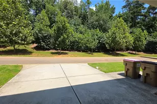 2339 Village Grove Dr, Suwanee, GA 30024 - Photo 27