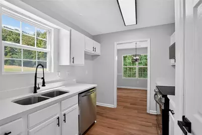 2015 Jefferson Way, McDonough, GA 30252 - Photo 5