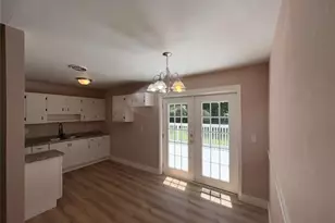 285 Queen Helen Ln, Jonesboro, GA 30236 - Photo 7