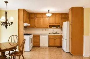 823 Ridge Ave, Stone Mountain, GA 30083 - Photo 9