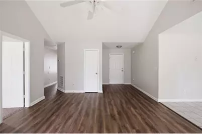 5816 Wellborn Creek Drive, Lithonia, GA 30058 - Photo 7