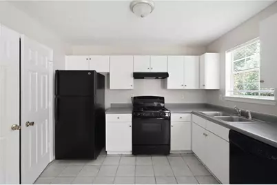 5816 Wellborn Creek Drive, Lithonia, GA 30058 - Photo 13