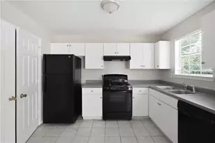 5816 Wellborn Creek Dr, Lithonia, GA 30058 - Photo 13