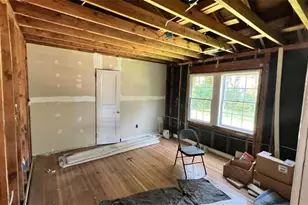 1241 Lyle Ave, East Point, GA 30344 - Photo 21