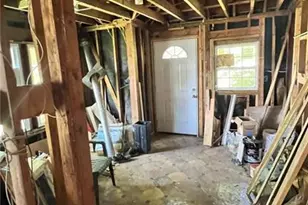 1241 Lyle Ave, East Point, GA 30344 - Photo 7