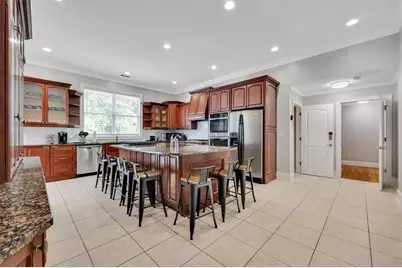1010 Burton Drive NE, Atlanta, GA 30329 - Photo 9