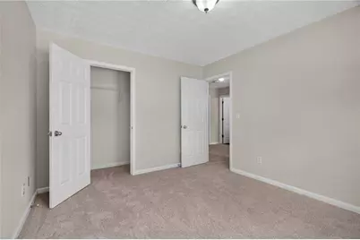 9426 Lakeview Road, Union City, GA 30291 - Photo 25
