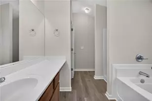 9426 Lakeview Rd, Union City, GA 30291 - Photo 19