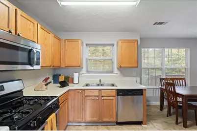 2628 Essex Court, Conyers, GA 30013 - Photo 5