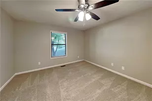 4094 Maxanne Dr NW, Kennesaw, GA 30144 - Photo 11