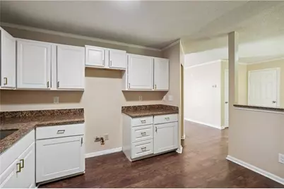6223 Marbut Farms Lane, Lithonia, GA 30058 - Photo 9