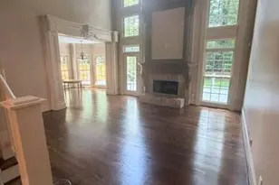 440 Hillside Dr NW, Atlanta, GA 30342 - Photo 3