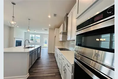 4446 Buttonwood Lane, Lilburn, GA 30047 - Photo 11
