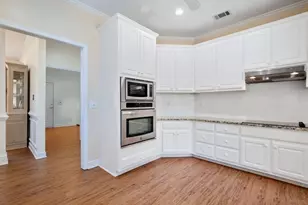 4009 Treemont Ln, Suwanee, GA 30024 - Photo 13