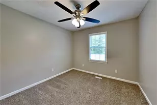 604 Dillon Dr, Douglasville, GA 30134 - Photo 11