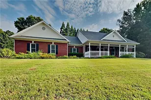 601 Peach Pl, Loganville, GA 30052 - Photo 1