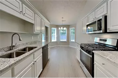 638 Castlebrooke Way, Lawrenceville, GA 30045 - Photo 5