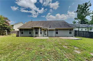 638 Castlebrooke Way, Lawrenceville, GA 30045 - Photo 17