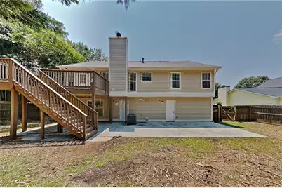 5660 Windswept Trace, Sugar Hill, GA 30518 - Photo 17