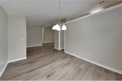 2070 Charleston Oak Circle, Lawrenceville, GA 30043 - Photo 7