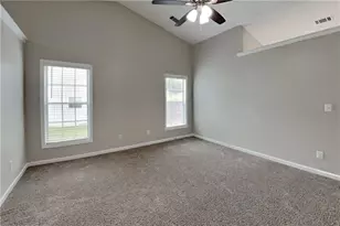 2070 Charleston Oak Cir, Lawrenceville, GA 30043 - Photo 9