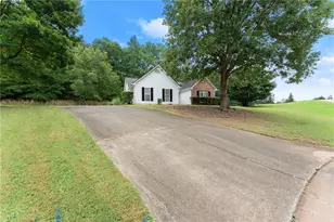 8980 Plantation Bend Tr, Gainesville, GA 30506 - Photo 5