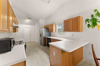 8980 Plantation Bend Trail, Gainesville, GA 30506 - Photo 11
