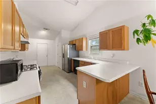8980 Plantation Bend Tr, Gainesville, GA 30506 - Photo 11