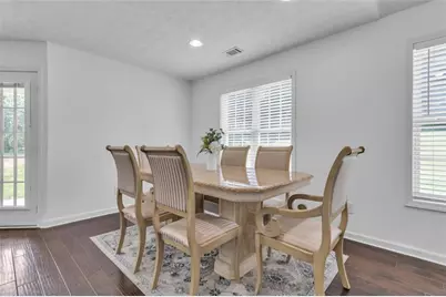 7020 Greenridge Drive, Loganville, GA 30052 - Photo 9