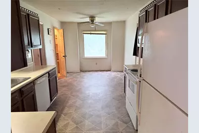 4770 Kensington Lane SE, Conyers, GA 30094 - Photo 9