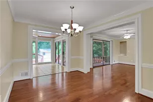 2020 Heatherdale Ln SW, Marietta, GA 30064 - Photo 9