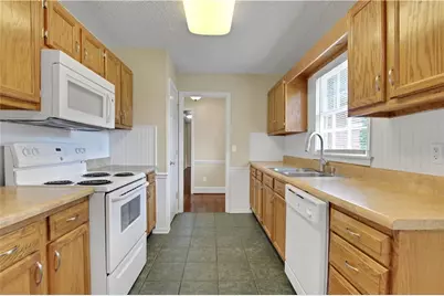 2020 Heatherdale Lane SW, Marietta, GA 30064 - Photo 17
